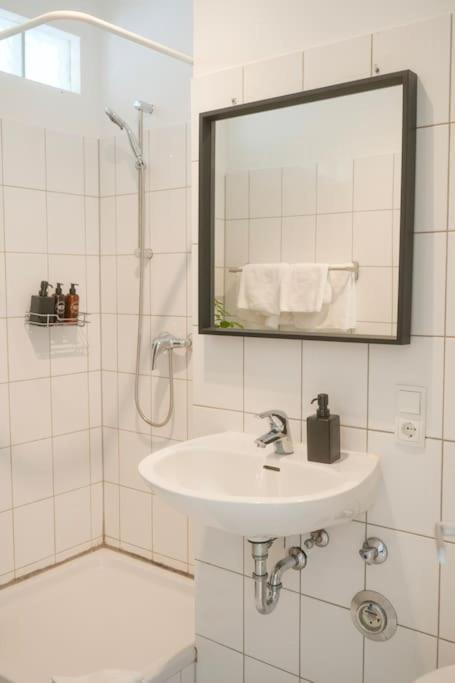 Stadtoase Wohnung Nahe Hauptbahnhof 코블렌츠 외부 사진
